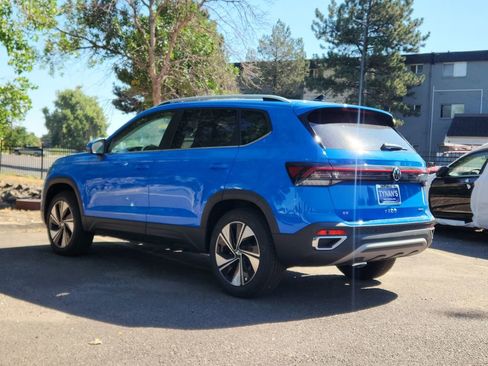 New 2025 Volkswagen Taos SE image 4