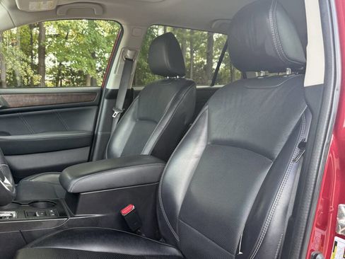 Used 2018 Subaru Outback 2.5i Limited w/ Popular Package #2 image 4