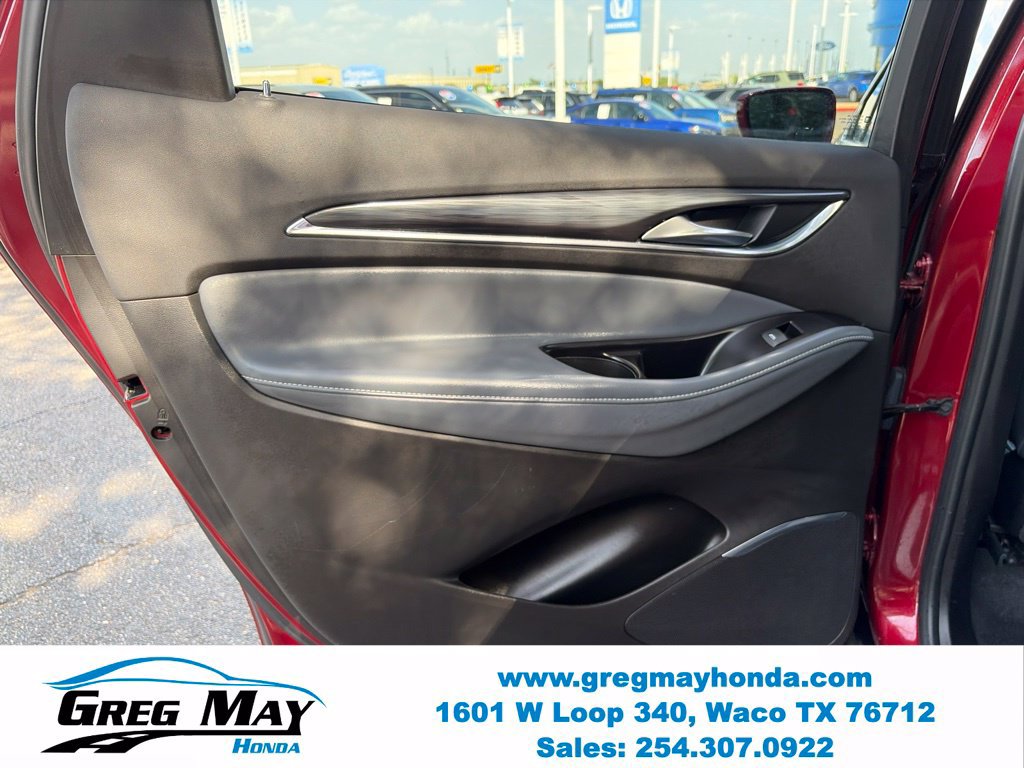 Used 2018 Buick Enclave Premium w/ LPO, Hit The Road Package AWD/4WD image 19