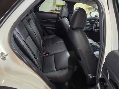 Used 2025 MAZDA CX-30 AWD 2.5 S w/ Preferred Package image 12