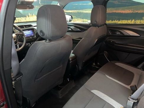 Used 2022 Chevrolet TrailBlazer LT w/ Convenience Package image 51