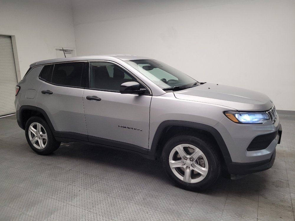 Used 2023 Jeep Compass Sport AWD/4WD image 11