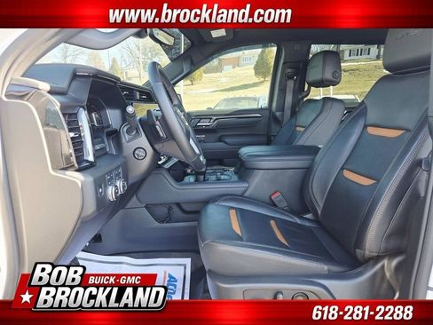 Used 2025 GMC Sierra 1500 AT4 w/ AT4 Premium Package AWD/4WD image 12
