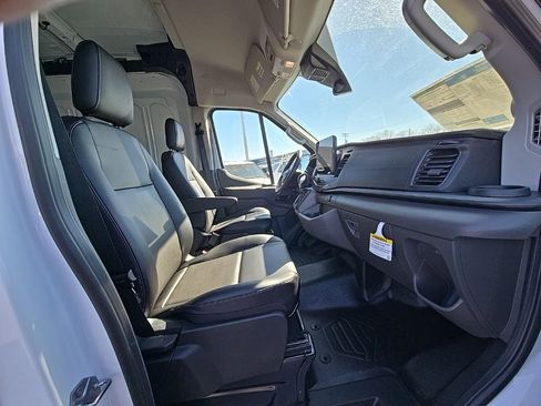 New 2026 Ford Transit 250 148 Medium Roof RWD image 40