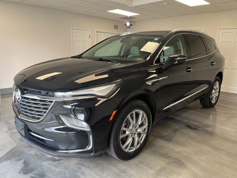 Used 2023 Buick Enclave Essence w/ Experience Buick Package AWD/4WD image 4
