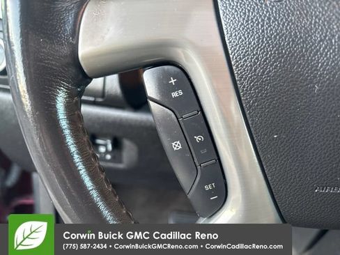Used 2011 GMC Yukon XL SLT AWD/4WD image 18