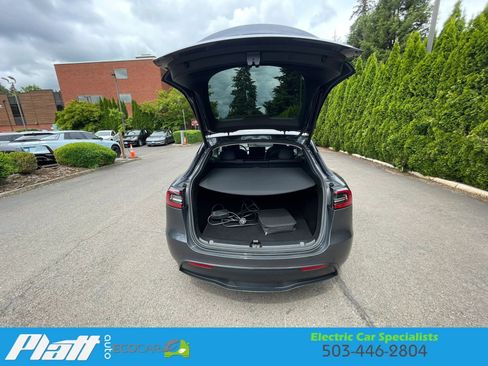 Used 2023 Tesla Model Y Long Range AWD/4WD image 61