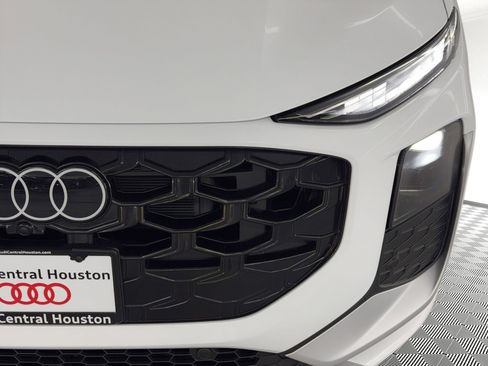 New 2026 Audi Q3 quattro 2.0T AWD/4WD image 22