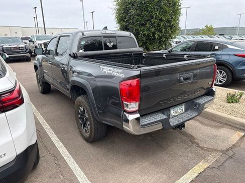 Used 2016 Toyota Tacoma TRD Off-Road w/ Towing Package RWD image 4