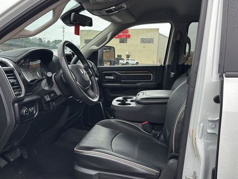 Used 2024 RAM 2500 Laramie image 9