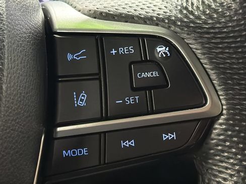 Used 2024 Toyota Sienna Limited AWD/4WD image 28