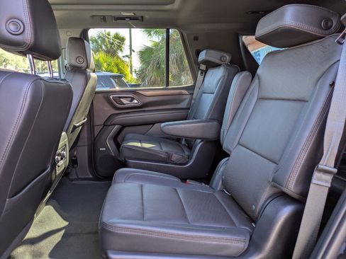 Used 2022 Chevrolet Tahoe High Country AWD/4WD image 13