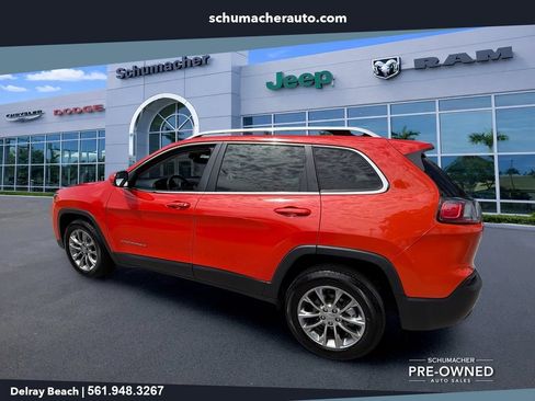 Used 2021 Jeep Cherokee Latitude Plus FWD image 5