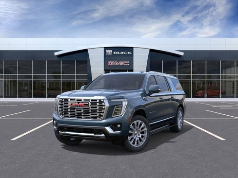 New 2026 GMC Yukon XL Denali w/ Sun & Power Step Package image 32