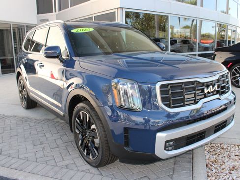 Used 2025 Kia Telluride SX Prestige image 7