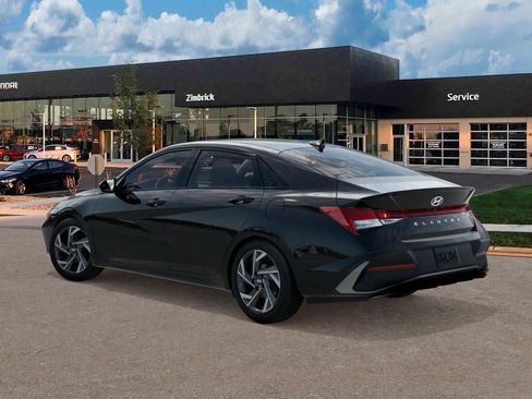 New 2026 Hyundai Elantra SEL Sport FWD image 5
