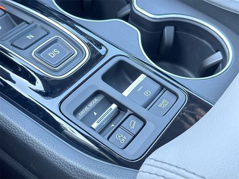 New 2025 Honda Pilot Touring image 34