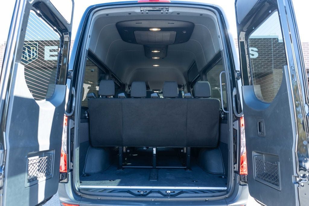 Used 2025 Mercedes-Benz Sprinter 2500 image 14