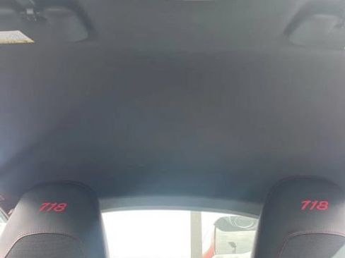 Used 2023 Porsche 718 Cayman w/ 718 T Interior Package RWD image 4