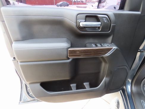 Used 2021 Chevrolet Silverado 1500 RST image 23