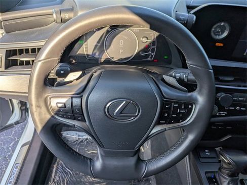 Used 2022 Lexus ES 300h 300h image 19