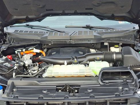 Certified 2021 Ford F150 Lariat image 31