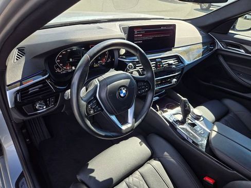 Used 2021 BMW 530i w/ Convenience Package image 9