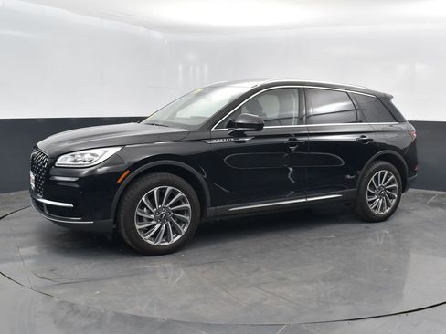 Used 2024 Lincoln Corsair Reserve AWD/4WD image 9