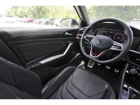 Used 2024 Volkswagen Jetta GLI Autobahn FWD image 6