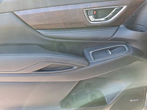 Certified 2025 Subaru Ascent Touring image 12
