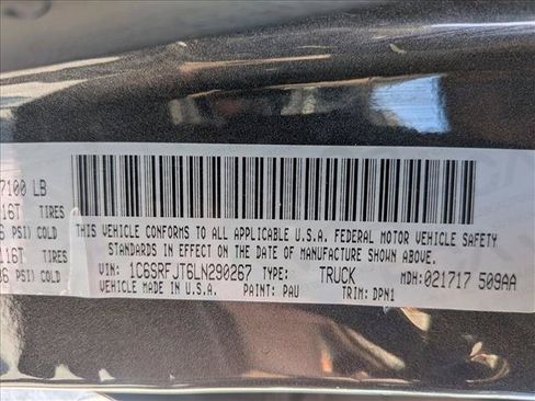 Used 2020 RAM 1500 Laramie AWD/4WD image 23