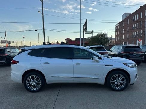 Used 2021 Buick Enclave Avenir w/ Avenir Technology Package AWD/4WD image 6