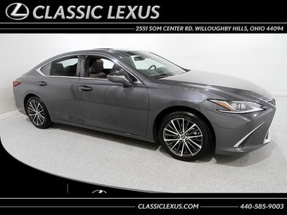 Certified 2025 Lexus ES 350 w/ Premium Package