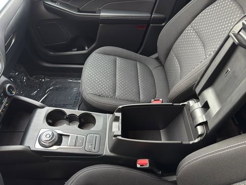 New 2025 Ford Escape Active w/ Cold Weather Package image 25