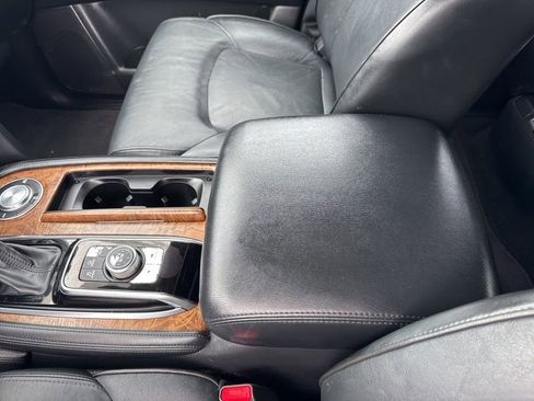 Used 2021 Nissan Armada SL w/ Captain's Chairs Package RWD image 55