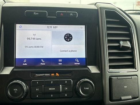 Used 2020 Ford F150 XLT image 11