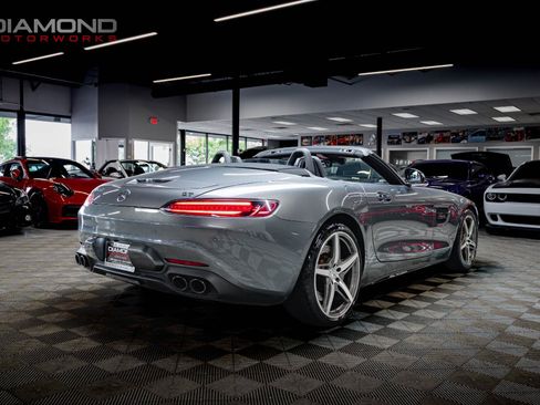 Used 2020 Mercedes-Benz AMG GT Roadster image 21