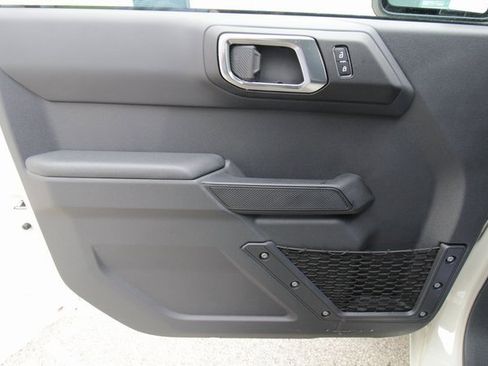 New 2025 Ford Bronco 4-Door image 16