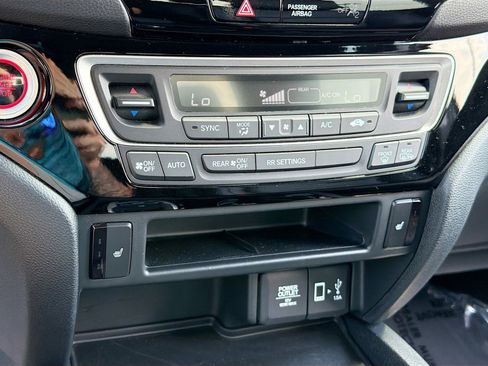 Used 2020 Honda Ridgeline RTL-E image 16
