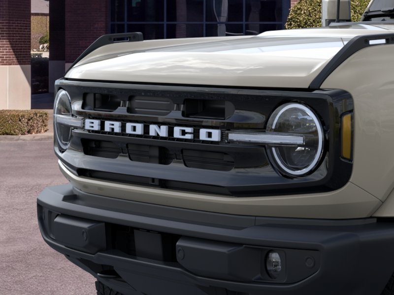 New 2026 Ford Bronco Outer Banks AWD/4WD image 19