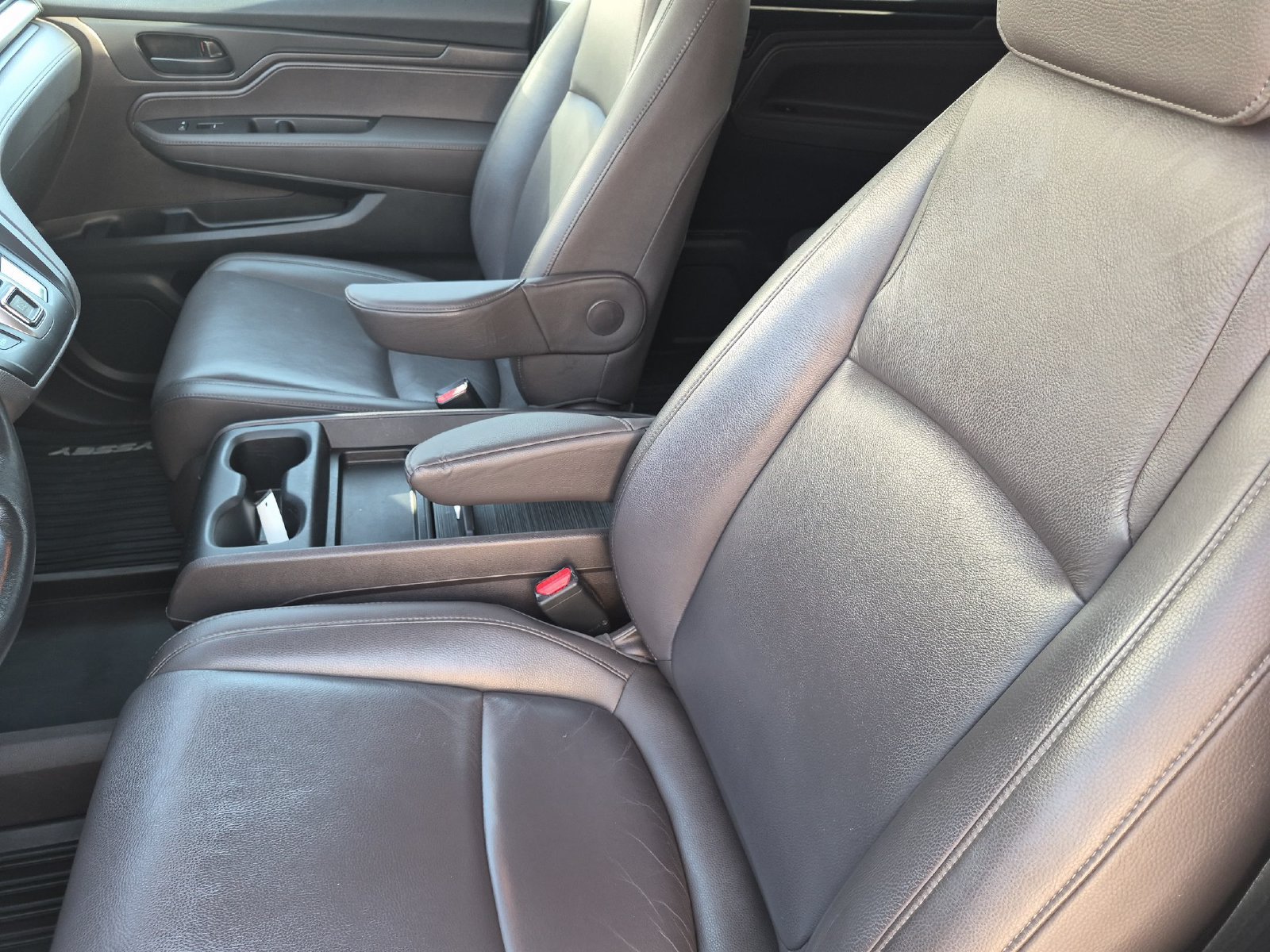 Used 2018 Honda Odyssey EX-L image 13