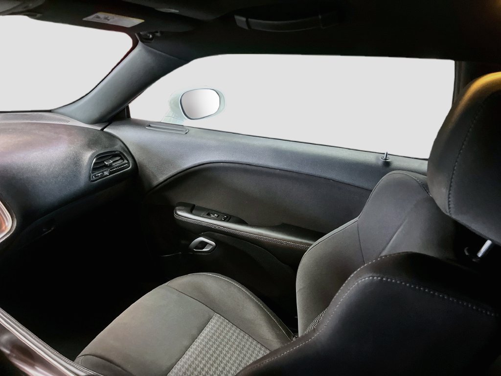 Used 2019 Dodge Challenger R/T RWD image 21