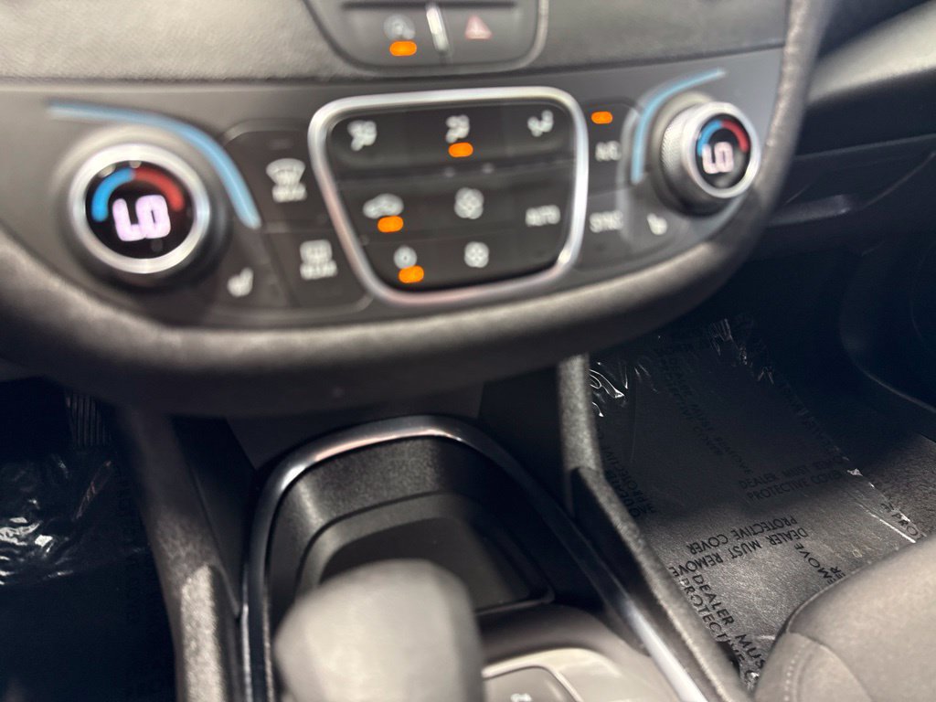 Used 2025 Chevrolet Malibu LT FWD image 25