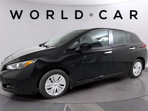 Used 2025 Nissan Leaf S FWD image 12