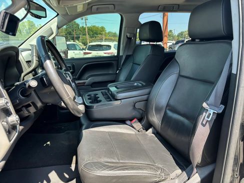 Used 2016 GMC Sierra 2500 SLT w/ Duramax Plus Package AWD/4WD image 11