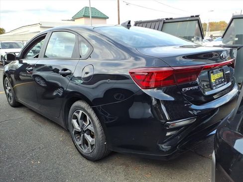 Certified 2021 Kia Forte LXS image 4