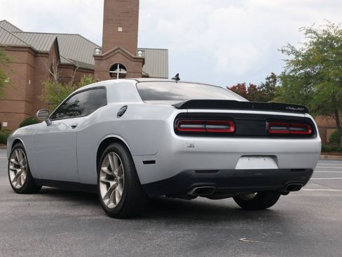 Used 2020 Dodge Challenger R/T RWD image 3