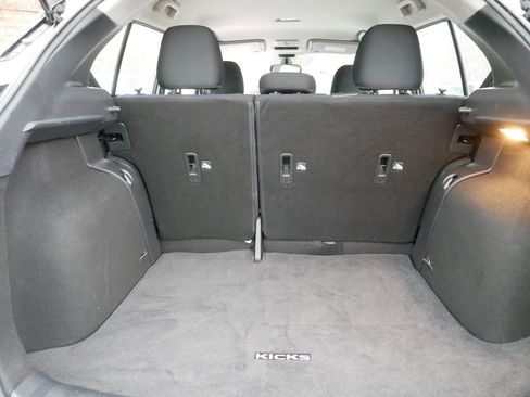 Certified 2024 Nissan Kicks SV image 18