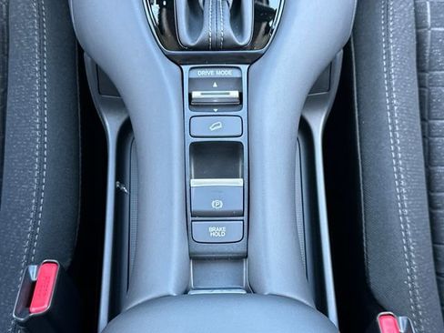 New 2026 Honda HR-V LX image 24