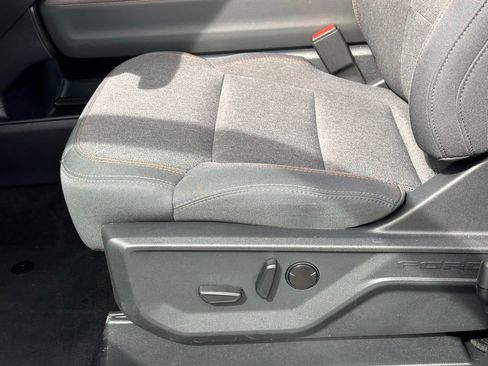 Used 2025 Ford Expedition Active RWD image 13